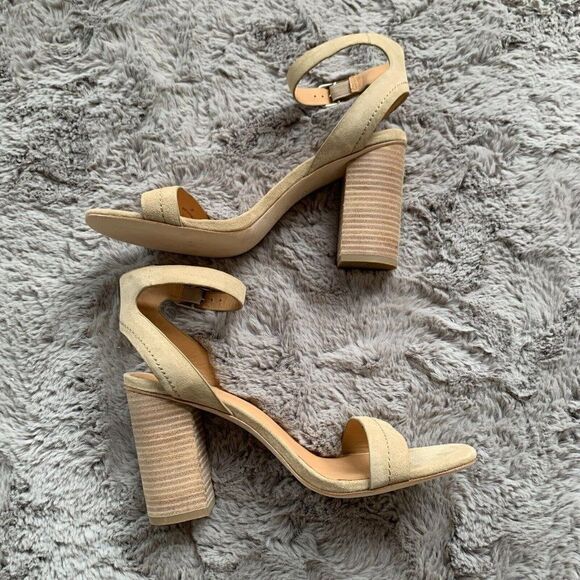 Joie Suede Open Toe Sandals Womens 39.5 Beige Block Heel NEW - Picture 4 of 5